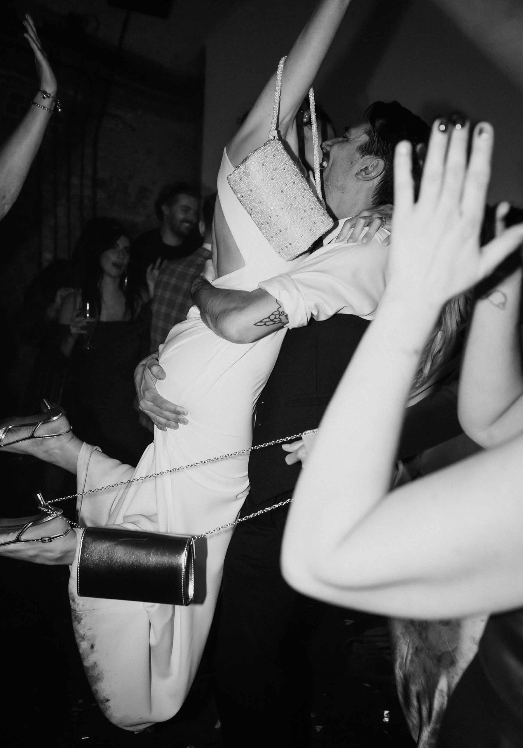 London Wedding Photographer Luis Holden on the dancefloor